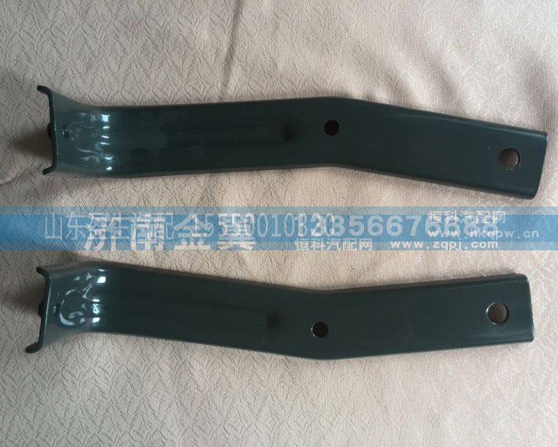 WG1642111047/48,面罩限位块左右支架,山东盈生汽配