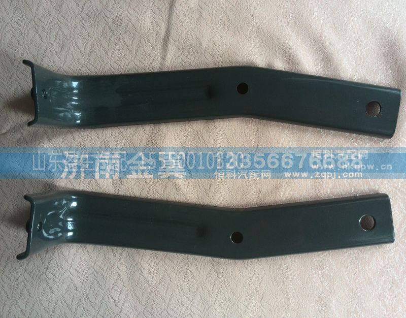 WG1642111047/48,面罩限位块左右支架,山东盈生汽配