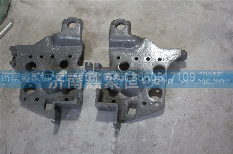 WG1682430231,HOWO 09款前懸翻轉(zhuǎn)支架 左,濟(jì)南鑫聚恒汽車配件有限公司