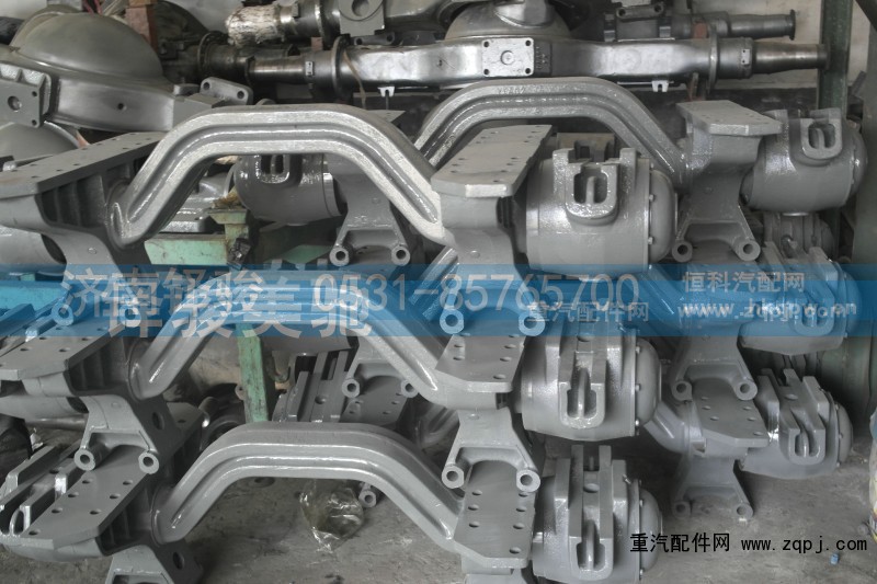 AZ9750520220,原厂60矿平衡轴总成,济南信达重汽配件有限公司