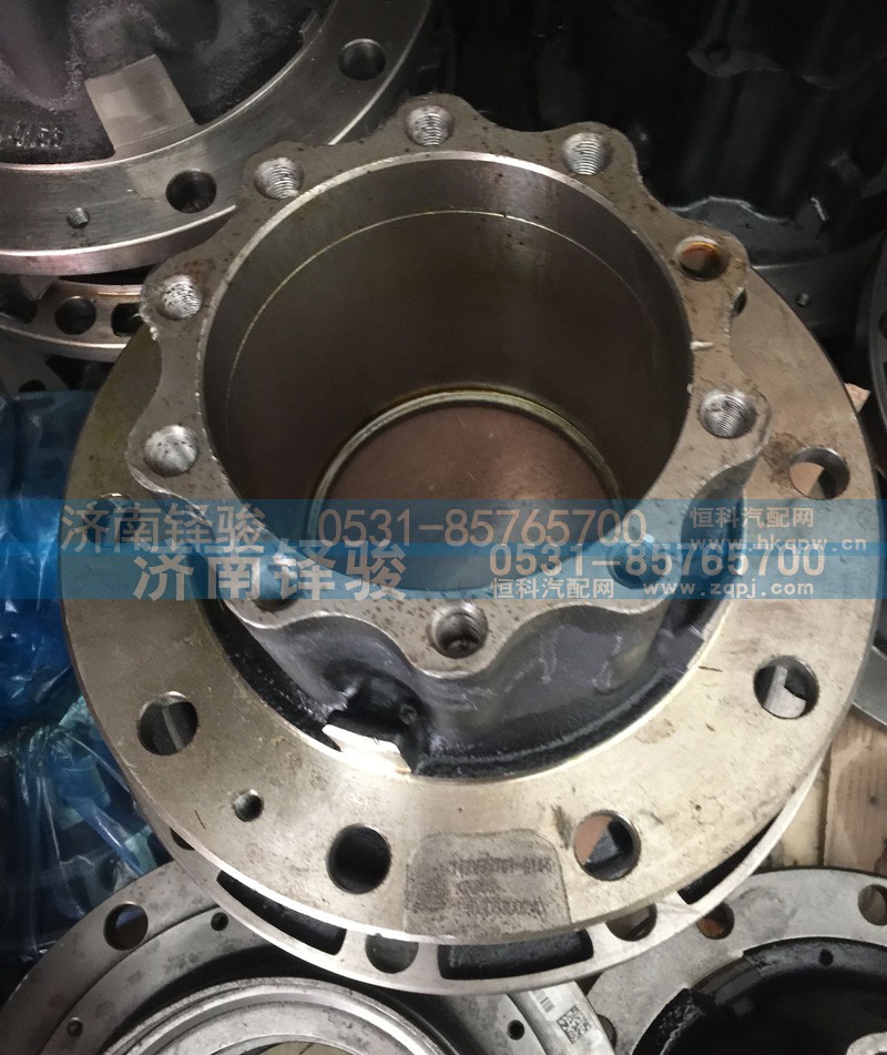 812W35701-0156,重汽曼桥轮毂,济南信达重汽配件有限公司