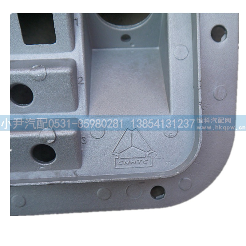 AZ9725360020,豪沃踏板组合支架,济南少岱汽车配件有限公司