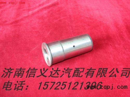 AZ2212050001,AZ2212050001 惰轮轴（左）,济南信义达汽配有限公司
