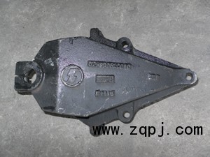 前簧前支架/DZ9100520010