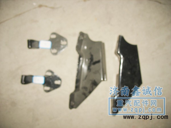 中國(guó)陜西陜汽重卡中卡德龍M3000汽車(chē)配件遮陽(yáng)罩支架1870033/1870033