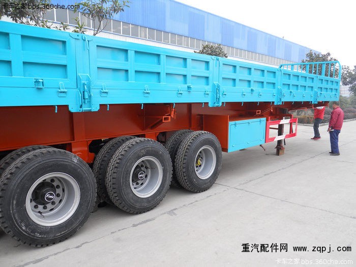 ,半挂侧翻 侧翻自卸 轻型 重型 大载运输车,梁山通岳特种车有限公司