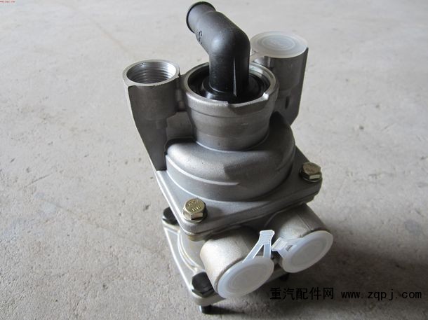 WG9000360520,制动阀,济南新锐工程机械配件销售中心