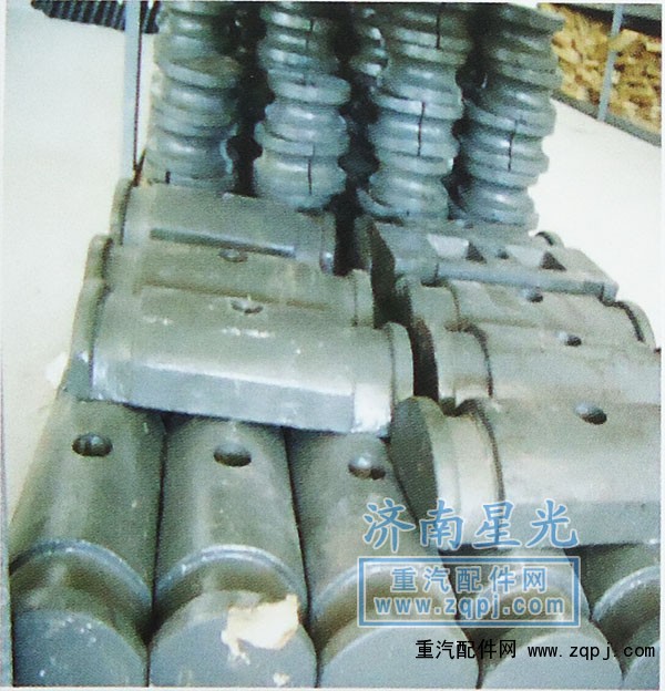 ,双桥后钢板压块,济南星光汽车配件销售中心