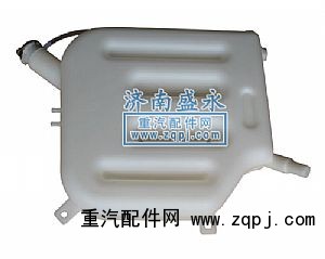 ,红岩后背膨胀水箱,济南盛永重型配件销售部
