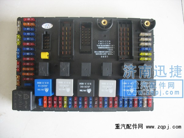 WG9716582301,豪沃新款配电盒,济南迅捷仪表销售中心