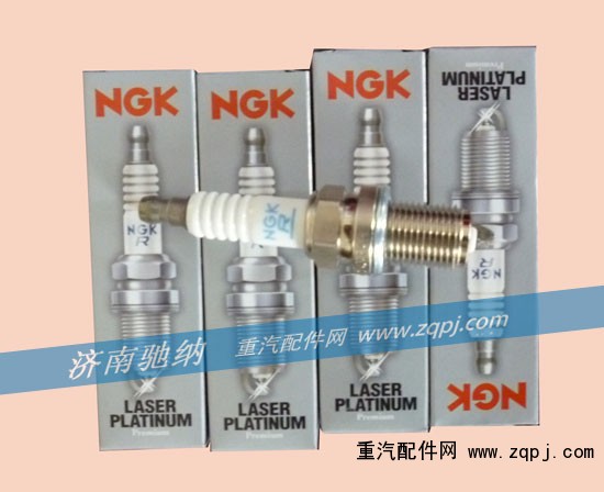 VG1560080701,火花塞,济南驰纳重型汽车进出口贸易有限公司