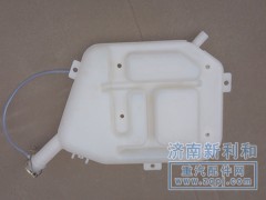 ,老式奔驰膨胀水箱,济南新利和汽车配件有限公司