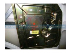 WG1642330004,右玻璃升降器总成（豪沃）,济南驰纳重型汽车进出口贸易有限公司