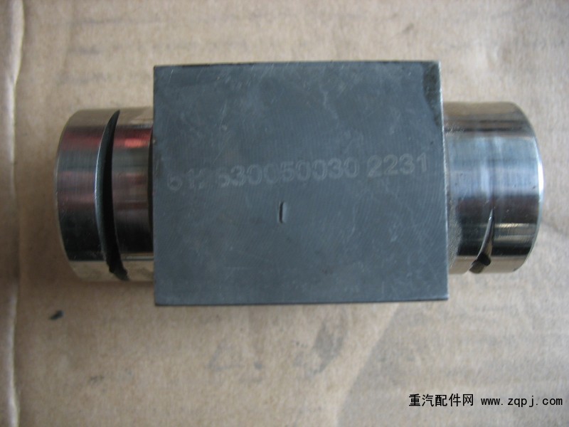 气门摇座　６３００５００３０２２３１
