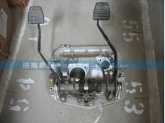 ,踏板机构,济南鼎配商贸有限公司（陕汽配件专营）
