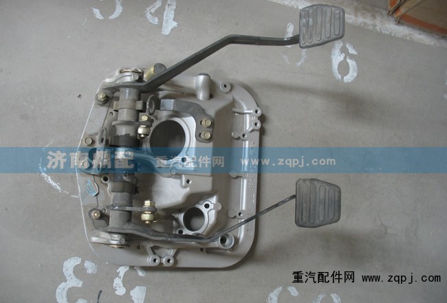 ,踏板机构,济南鼎配商贸有限公司（陕汽配件专营）