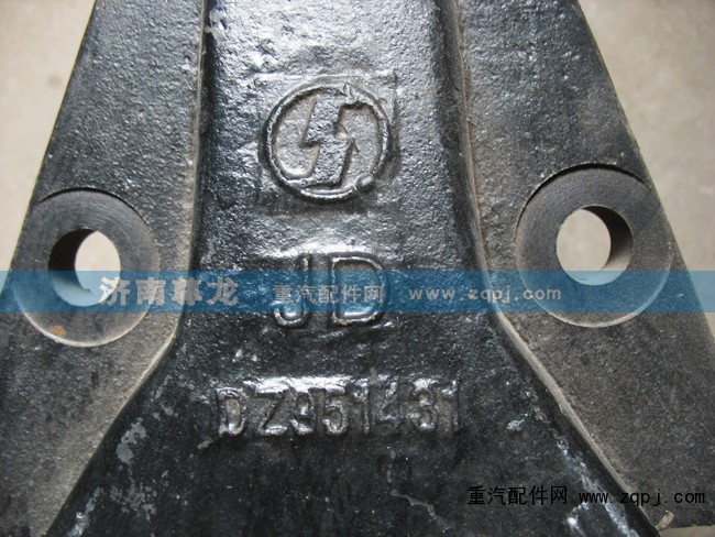 DZ95289821431,陕汽德龙F3000前钢板前支架,济南尊龙(原天盛)陕汽配件销售有限公司