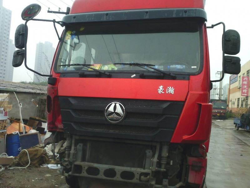 AZ1651110066,散热器面罩,济南隆旭汽车配件有限公司