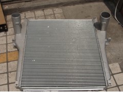 ,五十铃 ISUSU   混凝土搅拌车,济南鼎鑫汽车散热器有限公司
