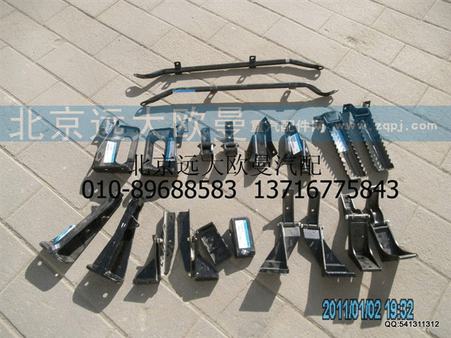 H4507010008A0 右衬板后支架总成