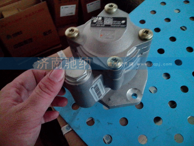 WG9731471025  转向助力叶片泵 新式助力泵