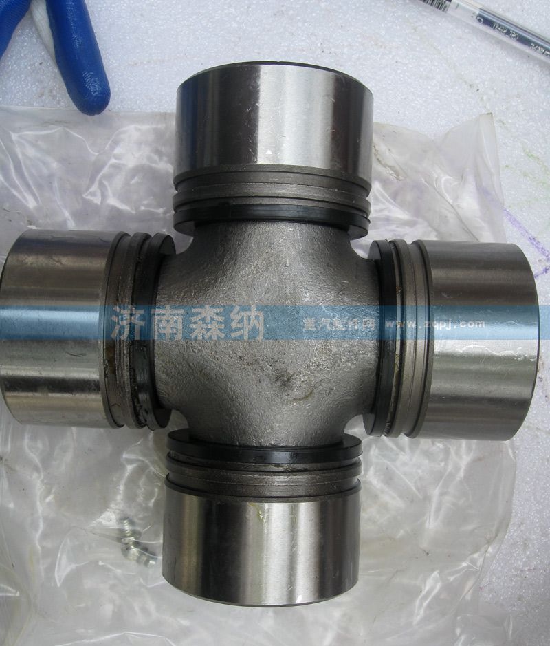 ,万向节-68-mm-x-165-mm,济南森纳汽配有限公司