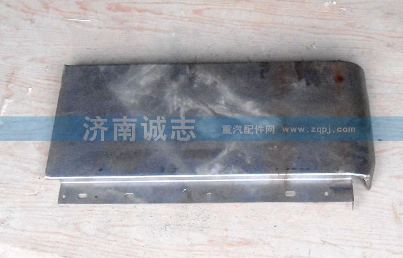 ,德龙F2000工具箱盖板,济南诚志重型汽车驾驶室钣金件专卖