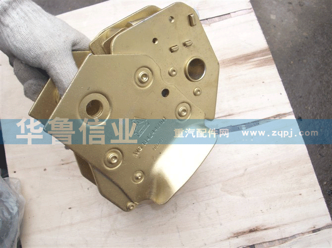 AZ1642440101驾驶室液压锁