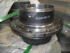 AZ9981340010,后轮毂总成 Rear hub,山东弗凯车桥重卡零部件制造有限公司