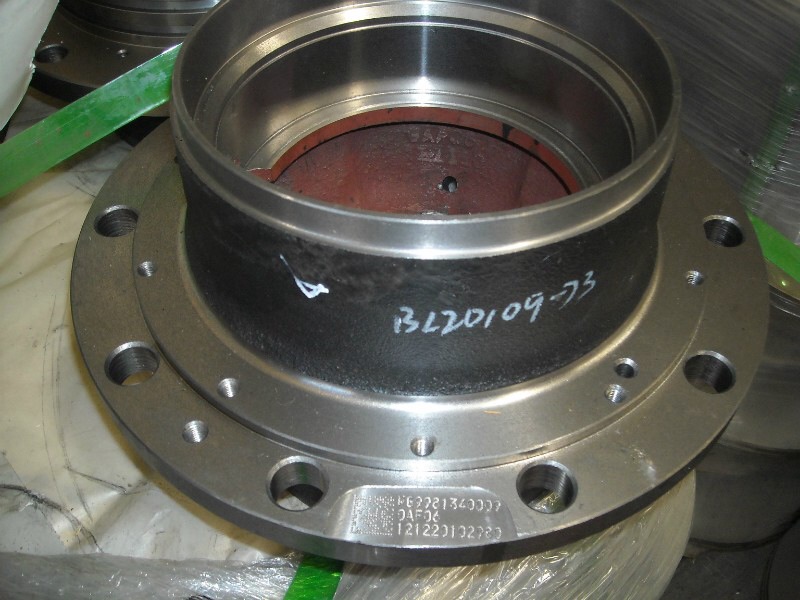 AZ9981340010,后轮毂总成 Rear hub,山东弗凯车桥重卡零部件制造有限公司