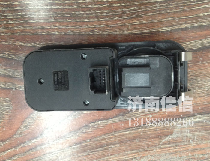 100374600003,左前门玻璃升降开关总成,济南同驰汽车配件有限公司