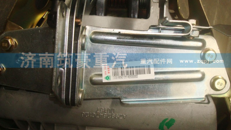 AZ9925470060,转向操纵装置总成（高地板）,济南筑豪商贸有限公司