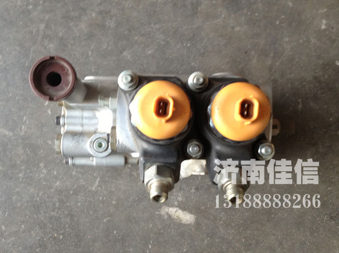 R61540080101,供油泵总成（共轨）,济南同驰汽车配件有限公司