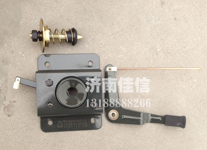 WG1642110027,面罩右锁总成,济南同驰汽车配件有限公司