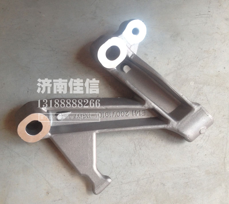 200V19101-0307,发电机支架,济南同驰汽车配件有限公司