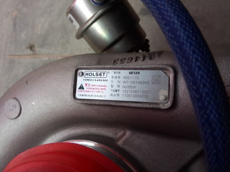 VG1246110021,增压器总成,济南杭曼汽车配件有限公司