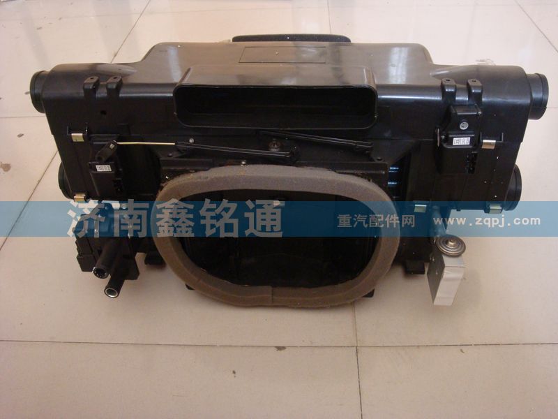 陜汽德龍M3000暖風(fēng)機  DZ15221842301/DZ15221842301