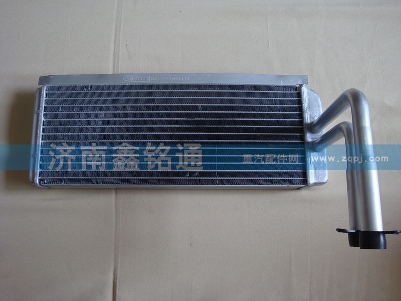陕汽奥龙新式水箱散热器/DZ11241841112