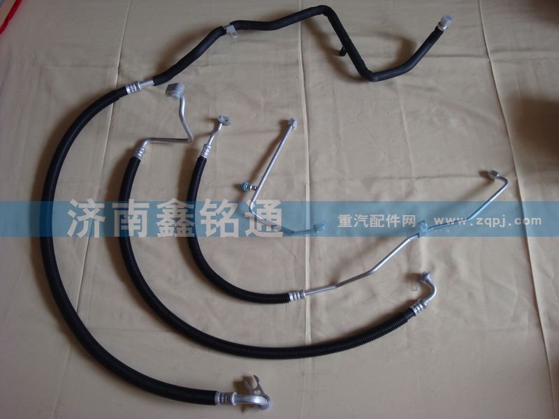 重汽豪沃天然氣4只空調管路總成/