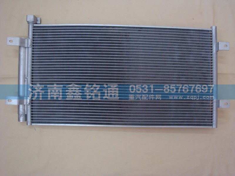一汽解放新大威欧三冷凝器散热器/8105015-384