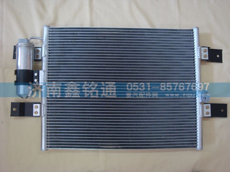 一汽解放 99A帶瓶冷凝器散熱器/8105015-99A