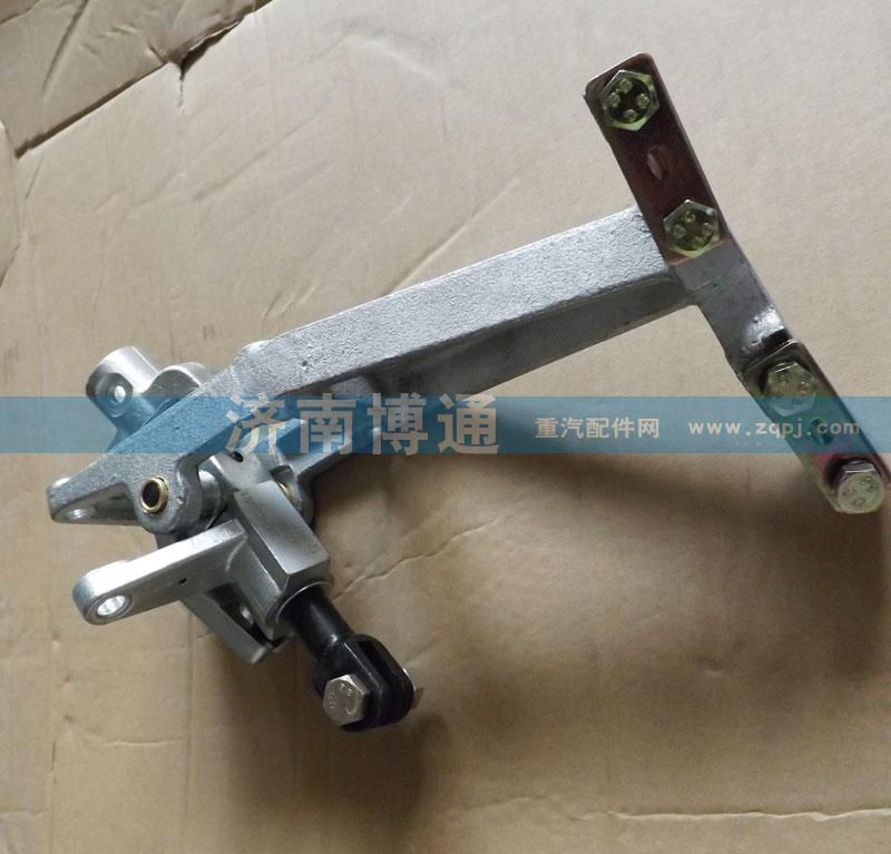 WG9725240107,WG9725240208,操纵器总成,济南博通重汽备件库