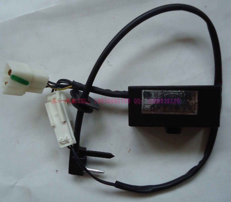 8101-300312,传感器带温控器组件,木一汽车配件有限公司(北奔重卡全系列空调)
