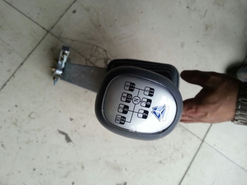 換擋桿總成 豪沃12檔/