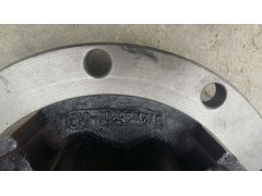 812W35701-0156,重汽曼桥后轮毂,济南中孚汽车配件有限公司