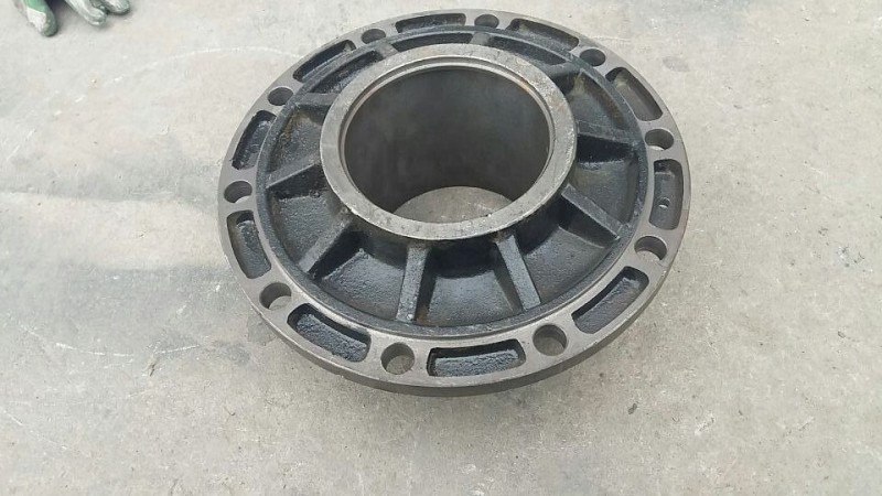812W35701-0156,重汽曼桥后轮毂,济南中孚汽车配件有限公司