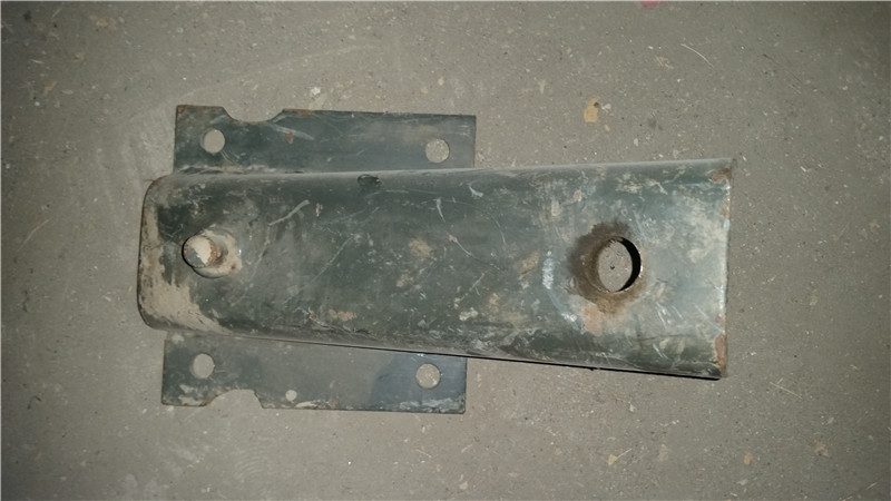 AZ9725471018,动力缸托架,济南华驰工贸公司