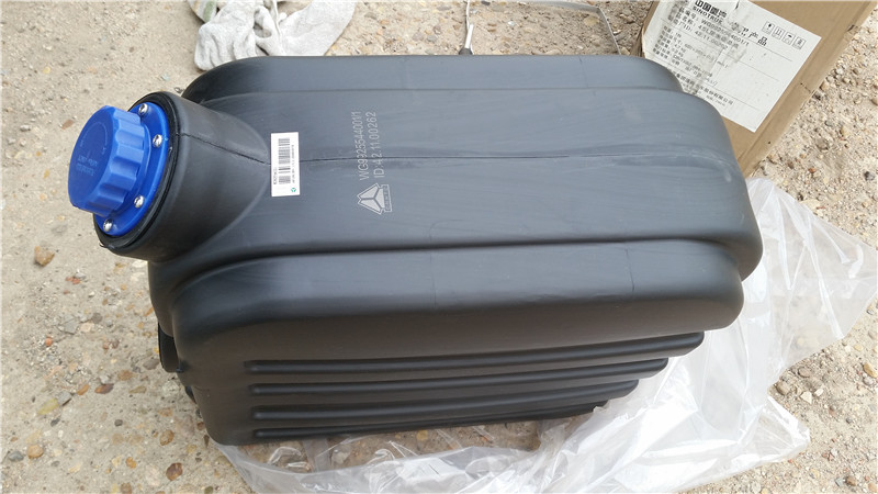 WG9925544001,尿素箱,济南华驰工贸公司