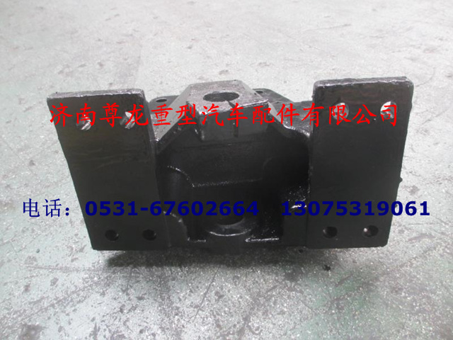 DZ9114520156,前簧右后支架,济南尊龙(原天盛)陕汽配件销售有限公司