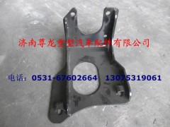 DZ93189932230,主保险杠固定座（左）,济南尊龙(原天盛)陕汽配件销售有限公司